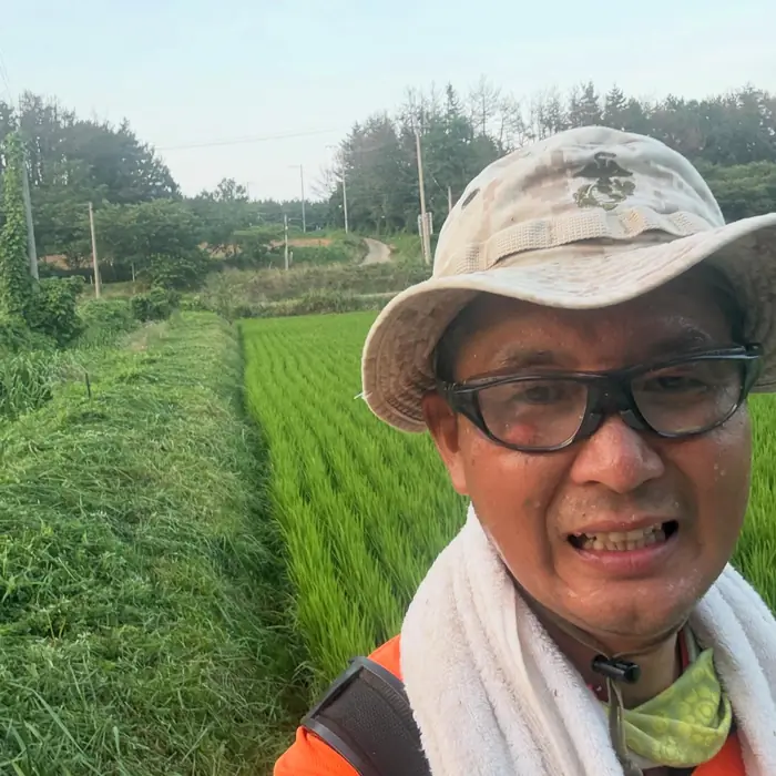 논두렁 풀베기 날, 김성룡 대표